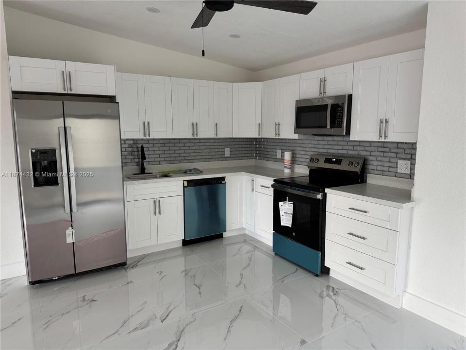 20819 NW 41st Ave Rd, Miami Gardens, Florida 33055