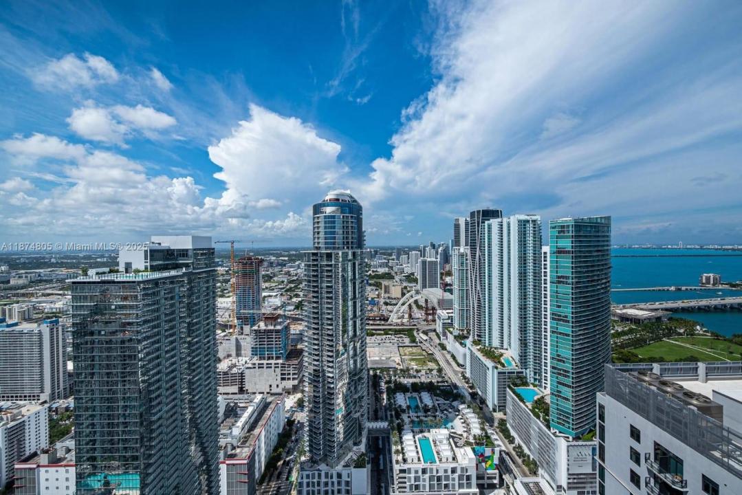 159 NE 6th St 5101, Miami, Floride 33132, États-Unis