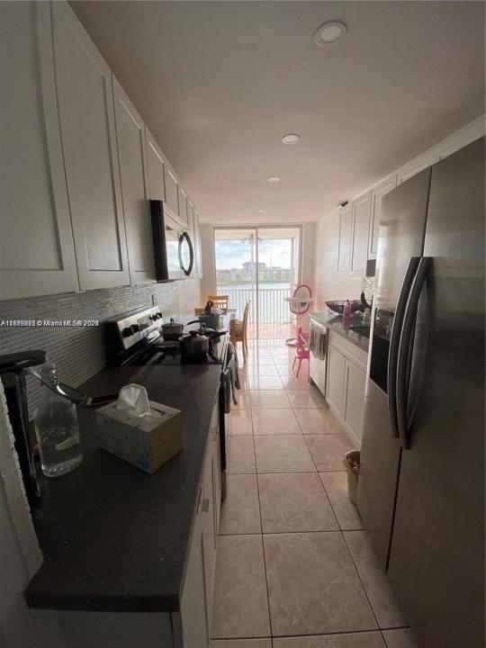 1670 NE 191st St 315-3, Miami, フロリダ 33179, アメリカ合衆国