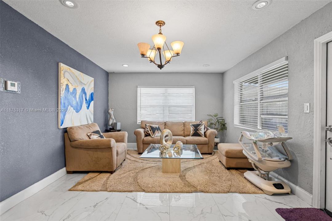 5717 Mayo St, Hollywood, Floride 33023, États-Unis