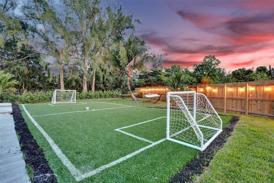 1960 SW 51st Ter, Plantation, Florida 33317, USA