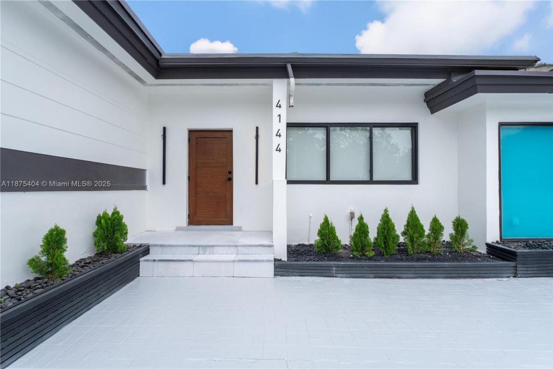 4144 Alton Rd, Miami Beach, Florida 33140
