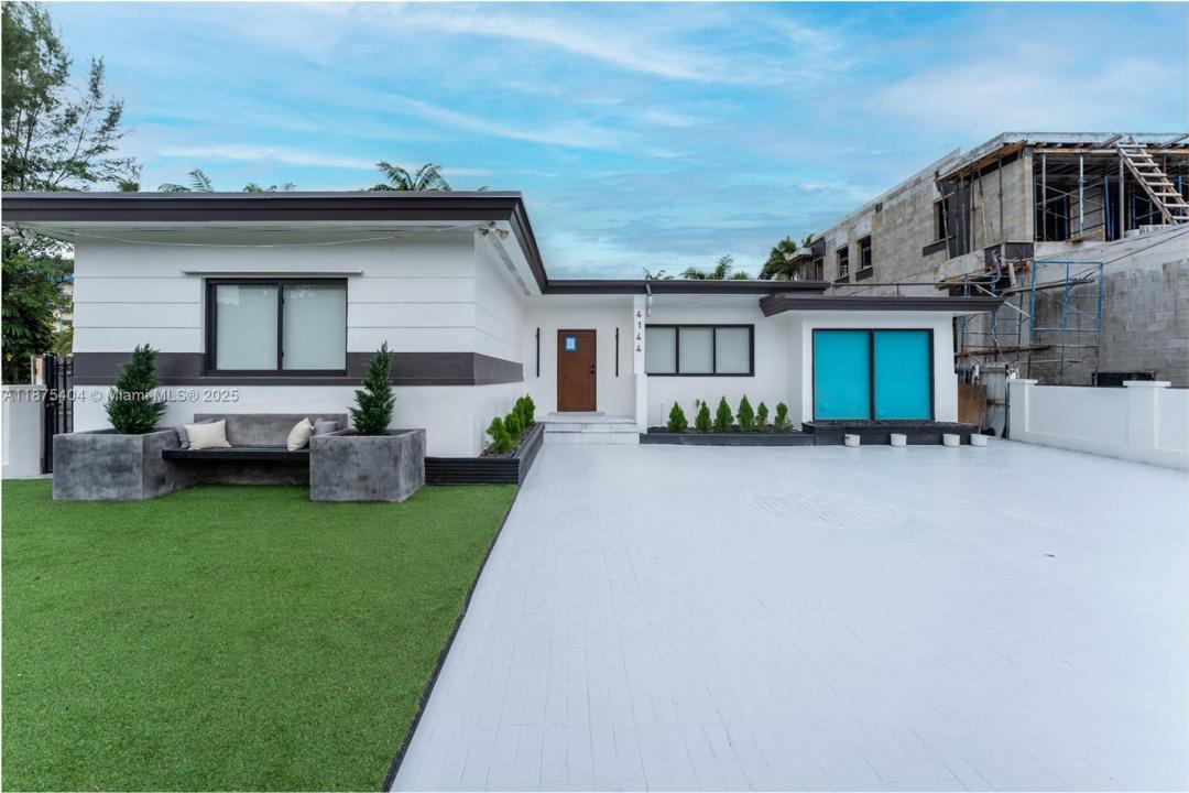 4144 Alton Rd, Miami Beach, Florida 33140