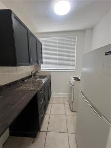 1563 SW 2nd St 1, Miami, Florida 33135, USA