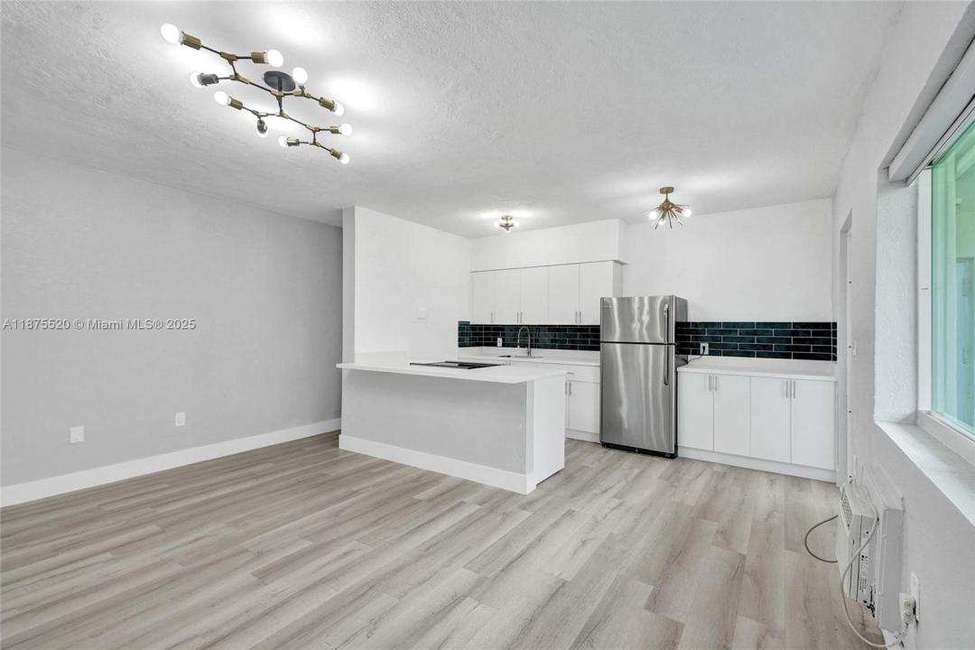 9270 E Bay Harbor Dr 4A, Bay Harbor Islands, Flórida 33154, Estados Unidos