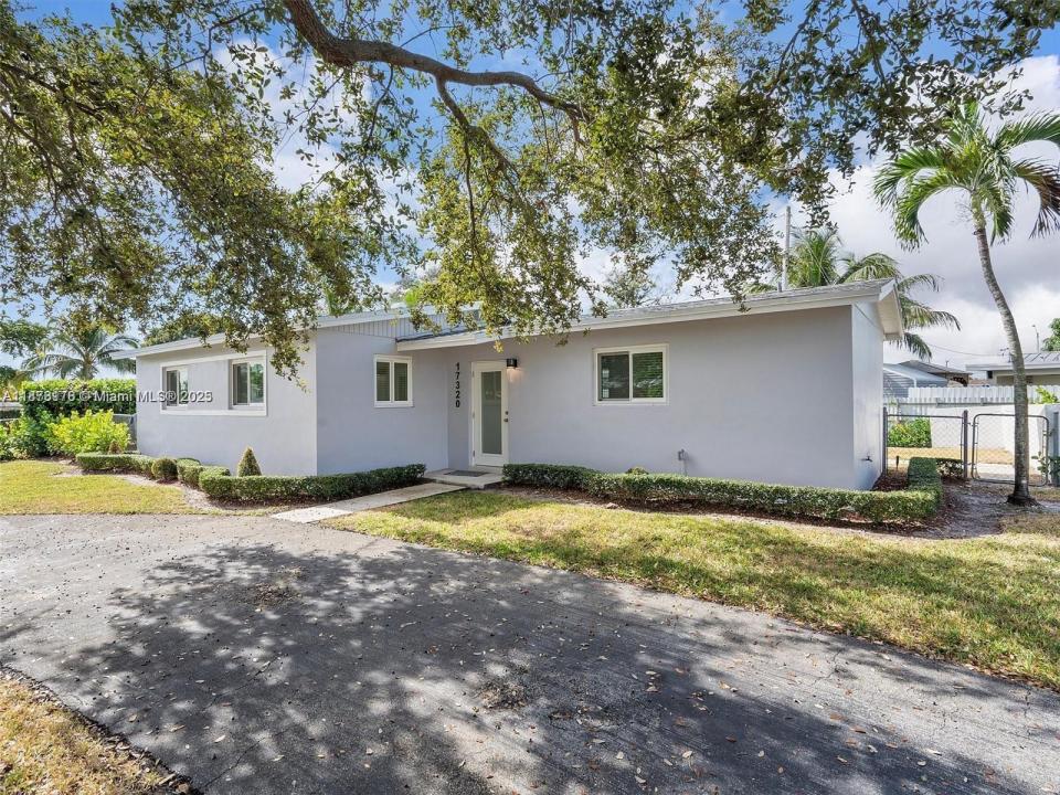 17320 NW 80th Ave, Hialeah, 플로리다 33015, 미국