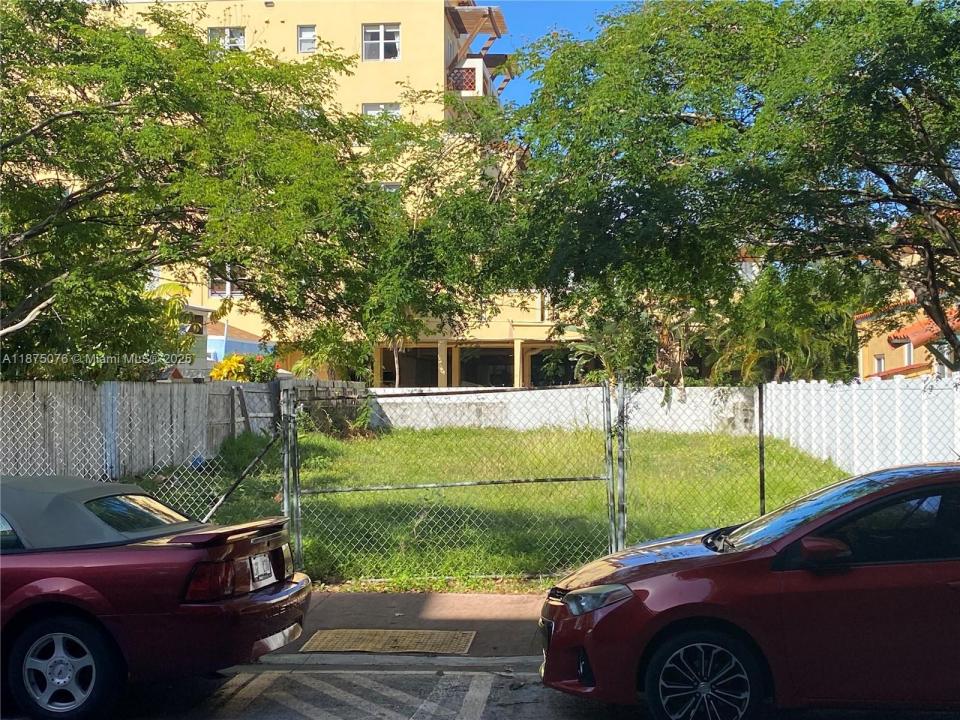 935 2nd St, Miami Beach, Флорида 33139, Соединенные Штаты