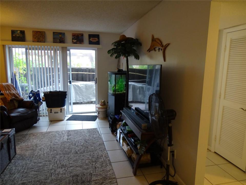 13730 SW 90TH AVE 16-8, Miami, Flórida 33176, Estados Unidos