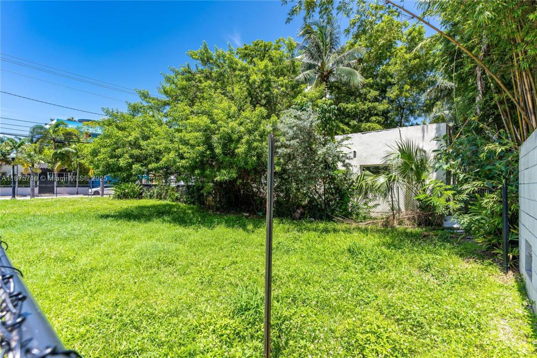 918 4th St, Miami Beach, Флорида 33139, Соединенные Штаты