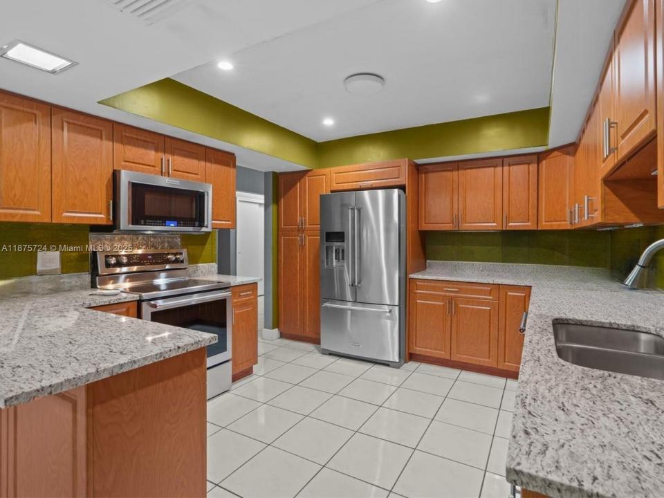 11515 NW 32nd Ct, Coral Springs, Florida 33065