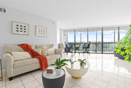 6901 Environ Blvd 7F, Lauderhill, Florida 33319, USA