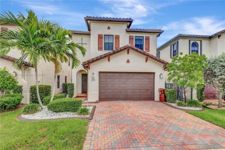 3298 W 96th Pl, Hialeah, Florida 33018, HOA KỲ