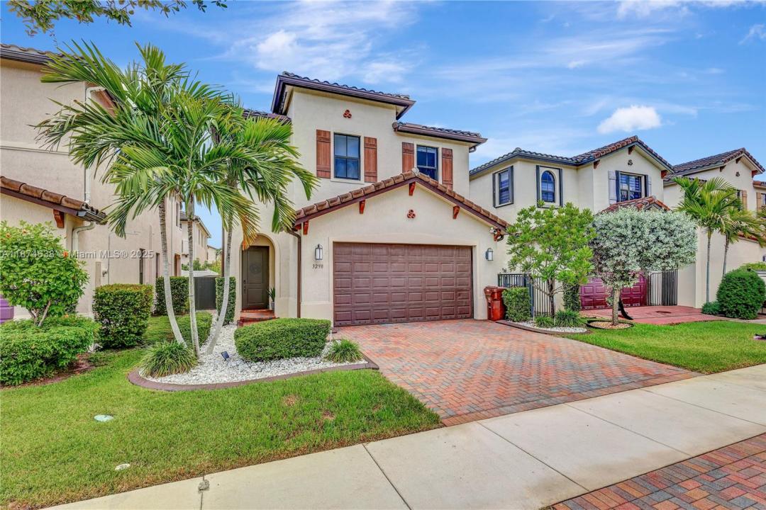 3298 W 96th Pl, Hialeah, Florida 33018