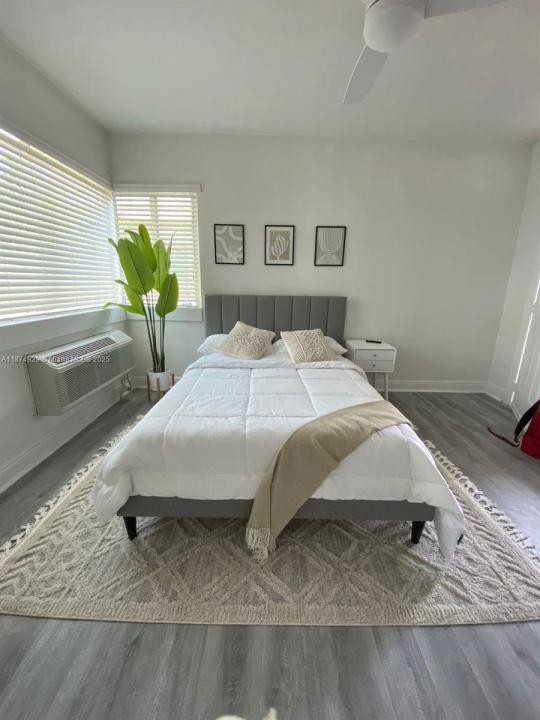7325 Carlyle Ave 12A, Miami Beach, Florida 33141