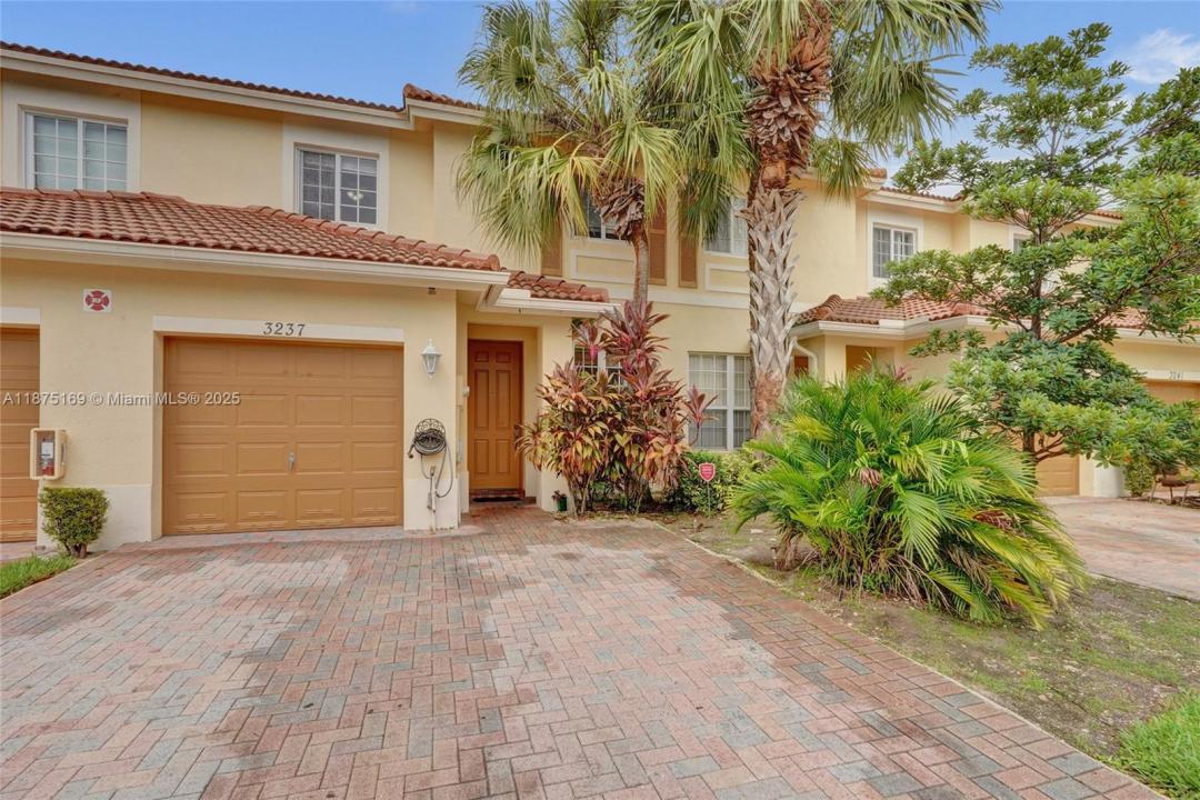3237 NW 32nd Ter, Oakland Park, フロリダ 33309, アメリカ合衆国