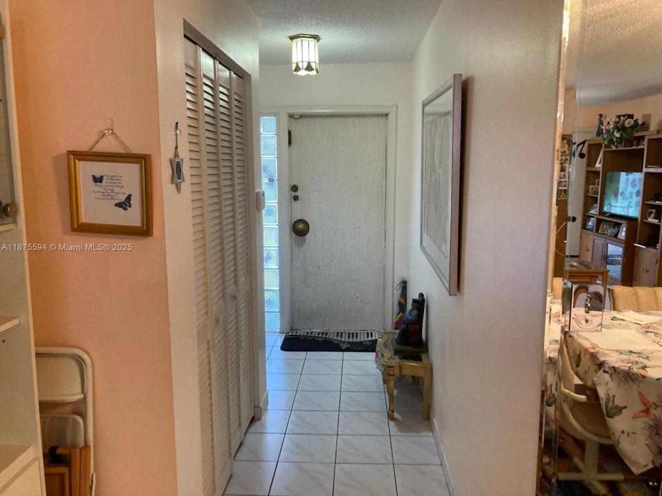 8124 SW 81st Ter, Miami, Floride 33143, États-Unis