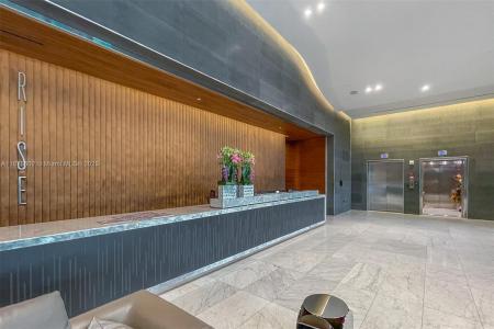 88 SW 7th St 2204, Miami, Florida 33130, USA