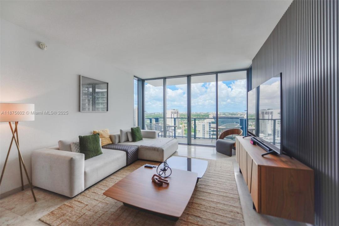 88 SW 7th St 2204, Miami, Flórida 33130, Estados Unidos