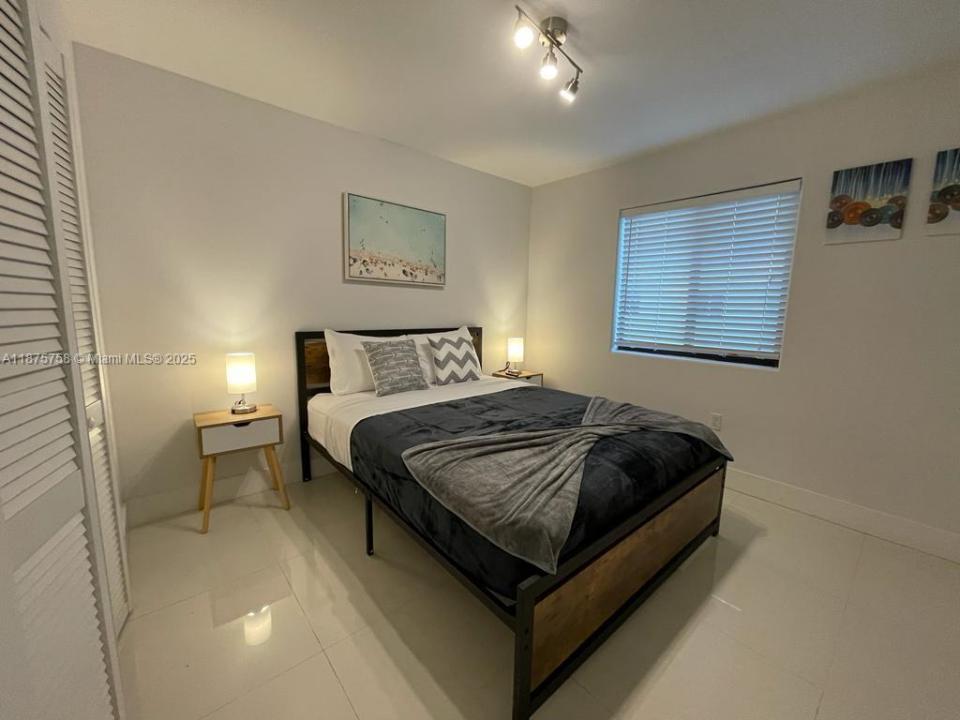 1375 SW 6th St, Miami, Floride 33135, États-Unis