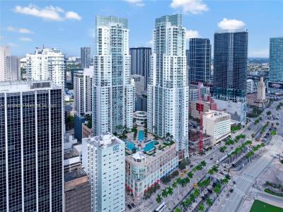253 NE 2nd St 3503, Miami, Florida 33132, USA