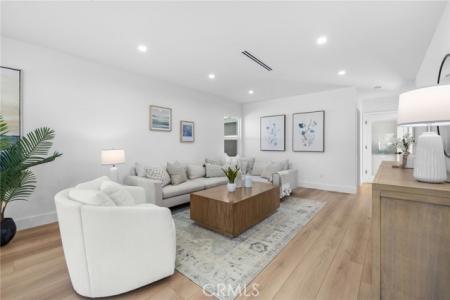 N California Street, Burbank, California 91505, Stati Uniti