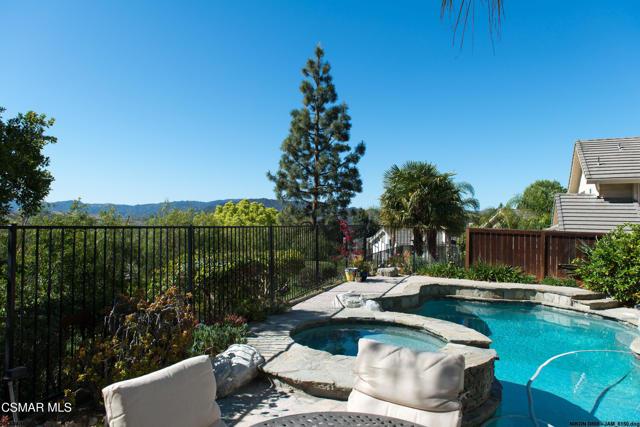 Oak Forest Drive, Oak Park, California 91377