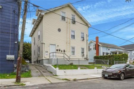54 Jefferson Avenue, Pawtucket, RI 02860, USA