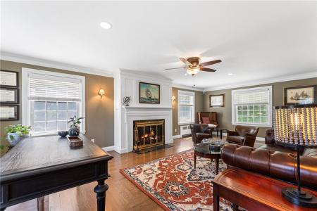 730 Victory Highway, North Smithfield, Rhode Island 02896, Estados Unidos