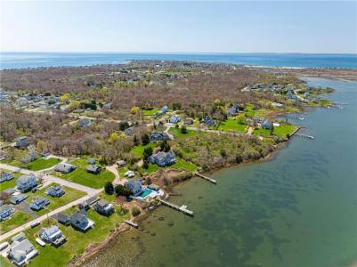 31 East Pond Road, Narragansett, רוד איילנד 02882, ארצות הברית של אמריקה