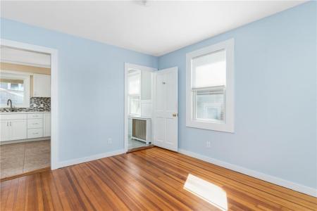 23 Holland Street 1, Newport, Rhode Island 02840, USA