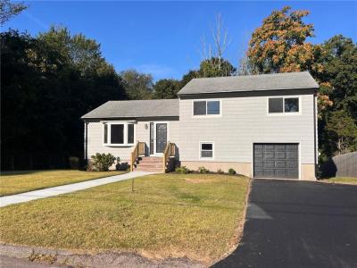 19 Nichols Lane, Westerly, RI 02891, USA