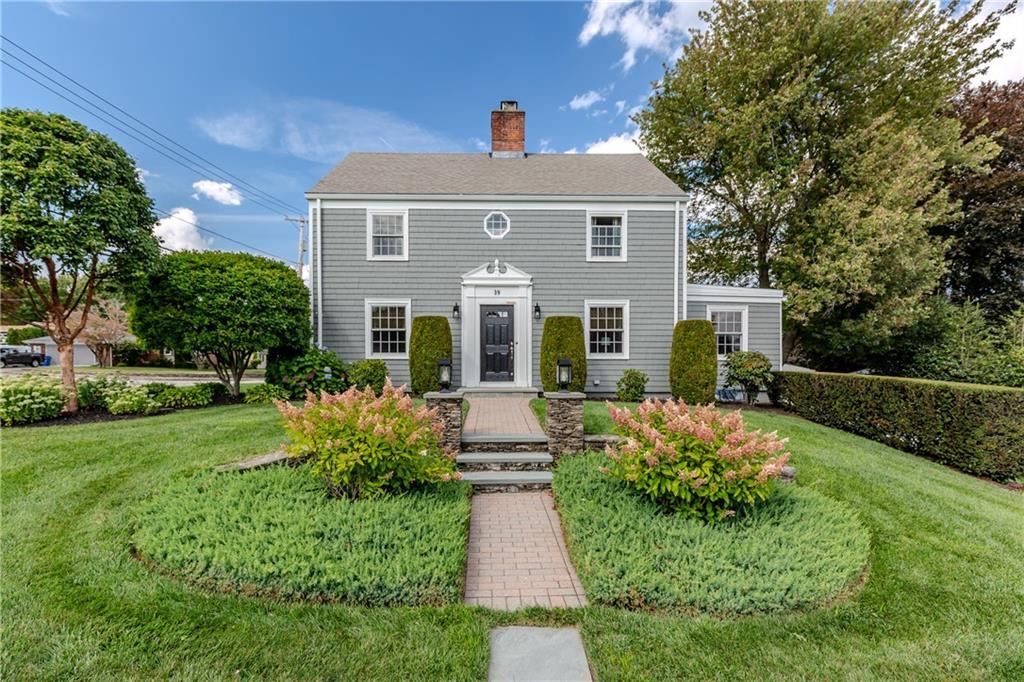 39 Jackson Road, Cranston, Rhode Island 02920