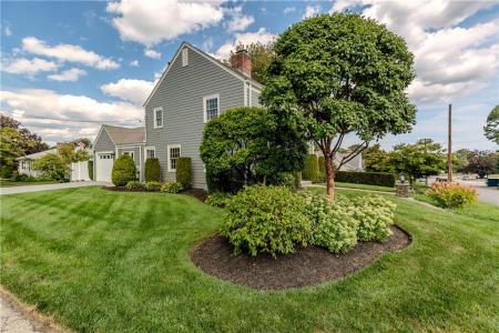 39 Jackson Road, Cranston, Rhode Island 02920