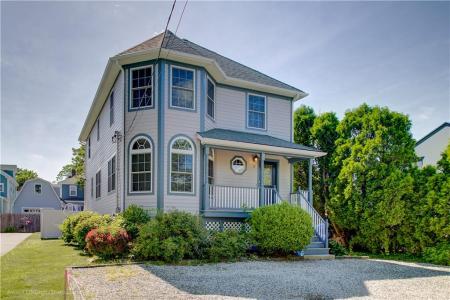 17 Clinton Street, Newport, RI 02840, USA