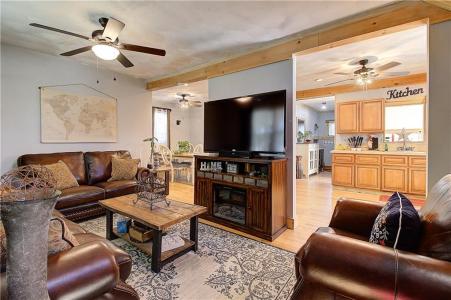 52 Uncas Street, Warwick, Rhode Island 02889, USA