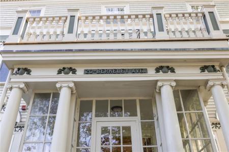 20 Berkeley Avenue 2, Newport, Rhode Island 02840