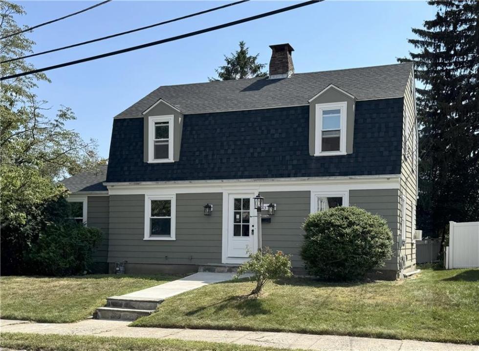 43 Rockland Avenue, Cranston, Rhode Island 02910, États-Unis