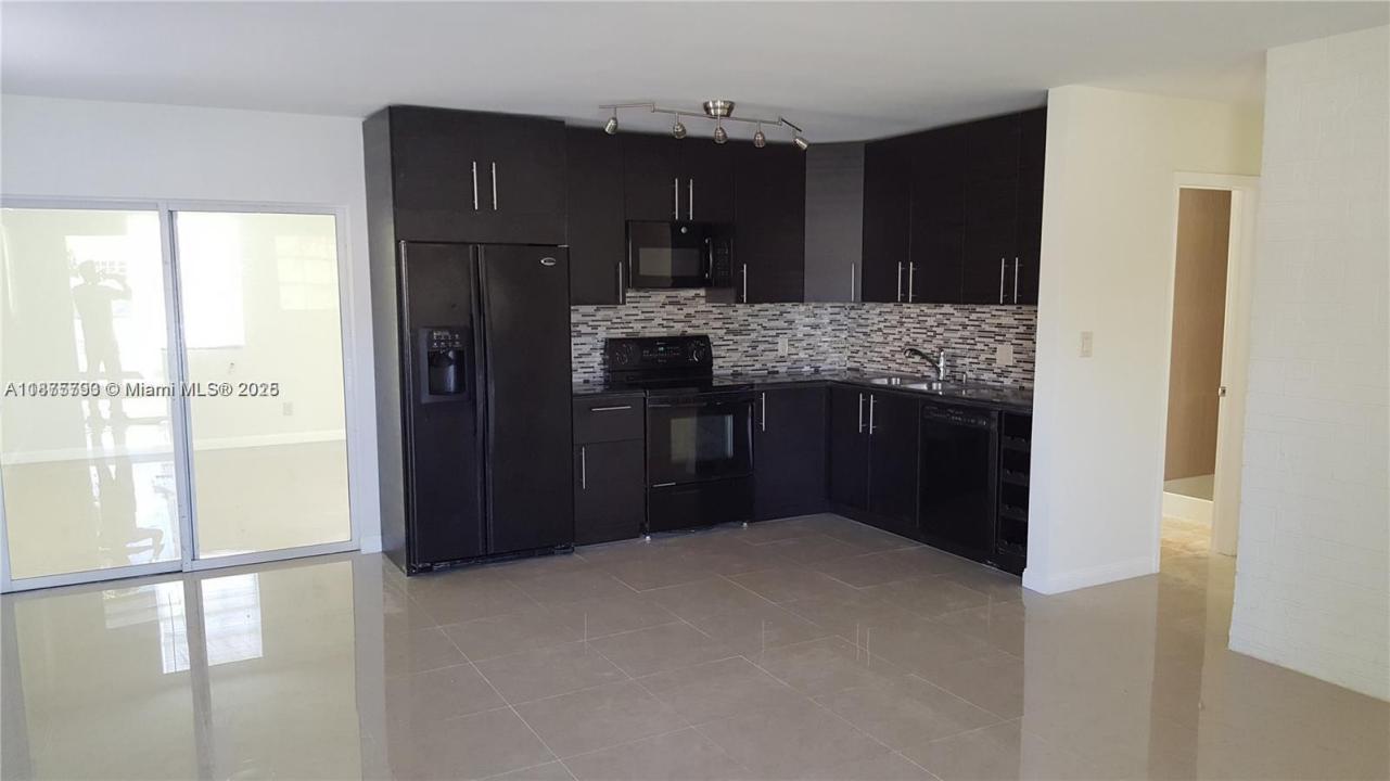 1221 N 70th Way, Hollywood, Floride 33024, États-Unis