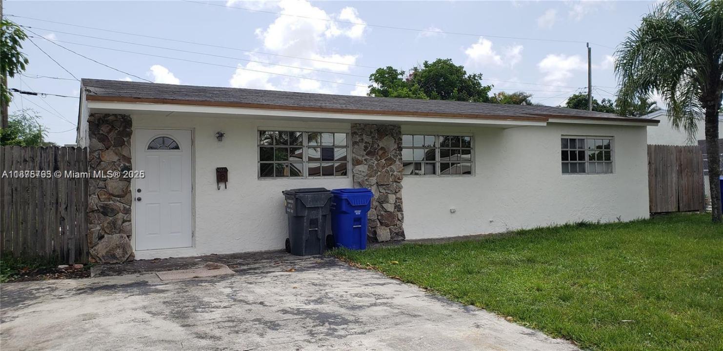 1221 N 70th Way, Hollywood, Floride 33024, États-Unis