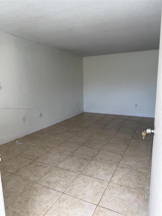 910 Michigan Ave 305, Miami Beach, Flórida 33139, Estados Unidos