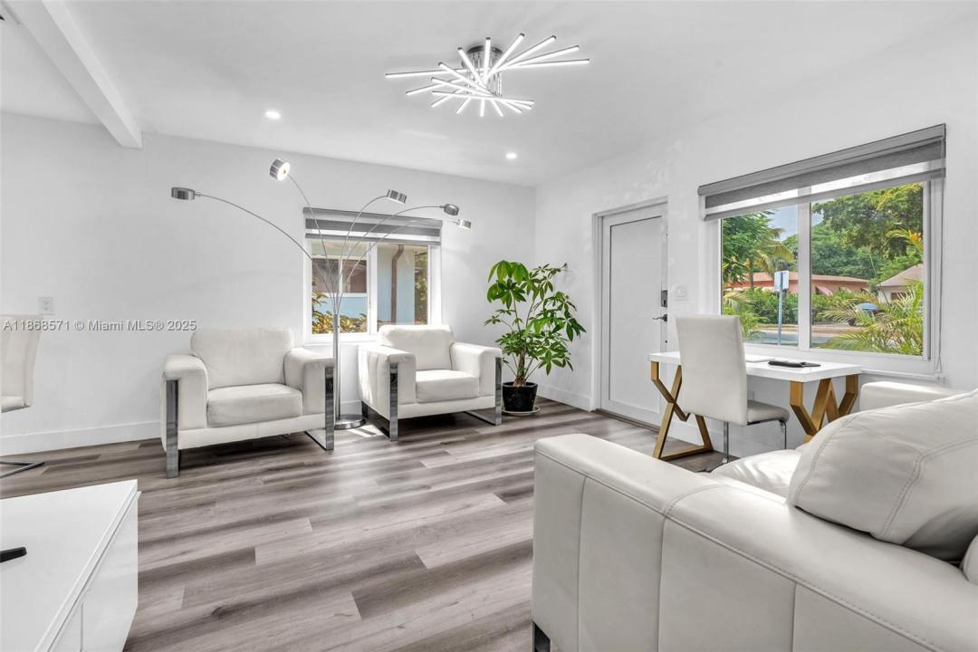 886 NE 134th St, North Miami, Florida 33161