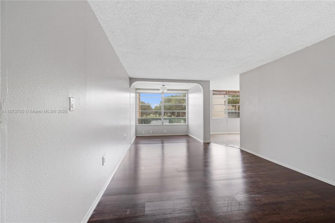 9491 Evergreen Pl 207, Davie, Florida 33324