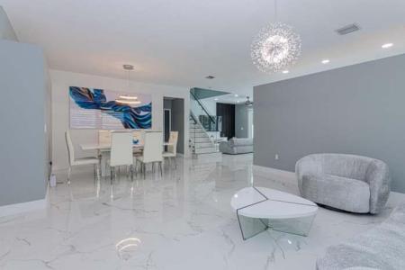 2738 Misty Oaks Circle Circle, Royal Palm Beach, Florida 33411