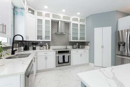 2738 Misty Oaks Circle Circle, Royal Palm Beach, Florida 33411