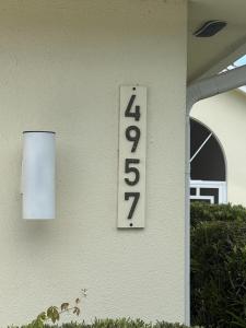 4957 SE Heartleaf Terrace, Hobe Sound, Florida 33455