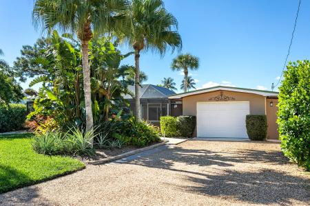 1282 SW Pelican Crescent, Palm City, Florida 34990