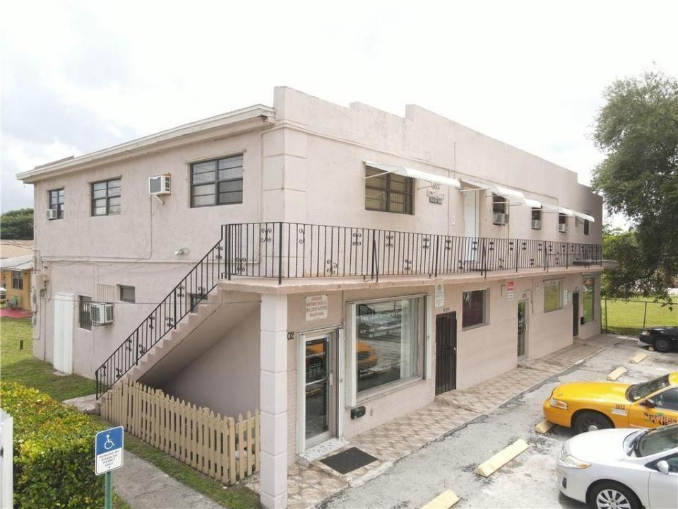 602 NW 1st St, Dania Beach, Flórida 33004, Estados Unidos
