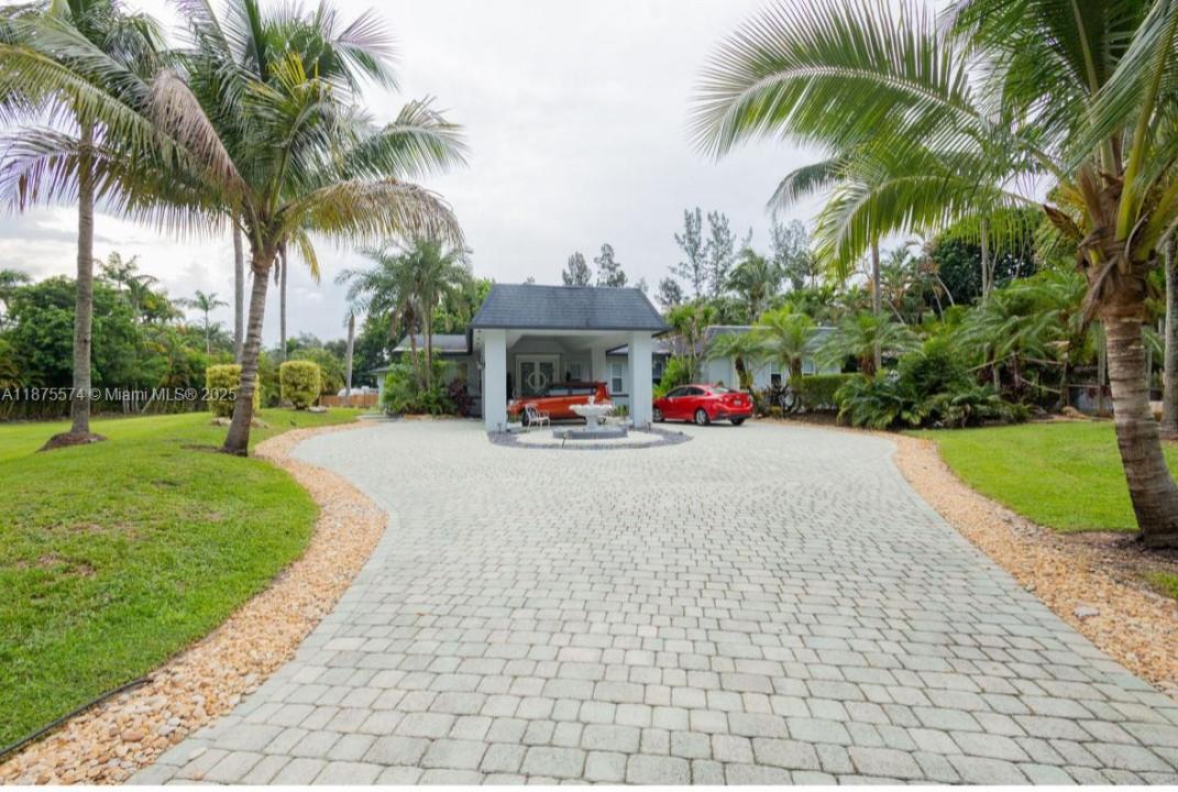 14500 SW 17th Ct, Davie, Florida 33325