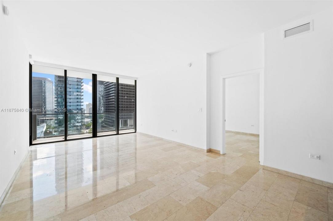 88 SW 7th St 1403, Miami, Florida 33130