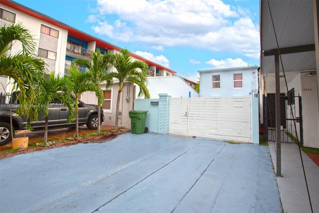 7000 W 15th Ct, Hialeah, Florida 33014